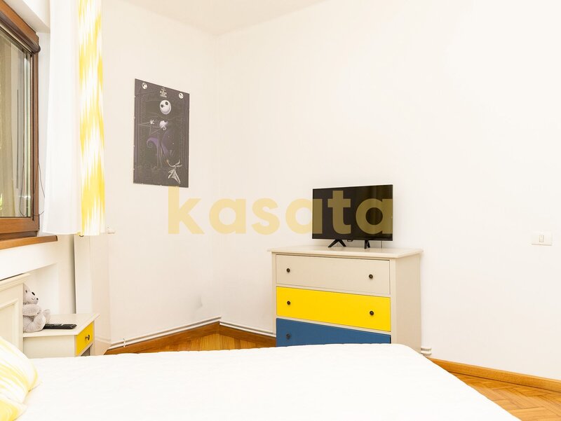 Popa Nan apart 2 camere 80mp  in vila lux renovat fara risc   boxa