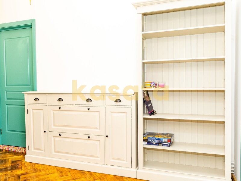 Popa Nan apart 2 camere 80mp  in vila lux renovat fara risc   boxa
