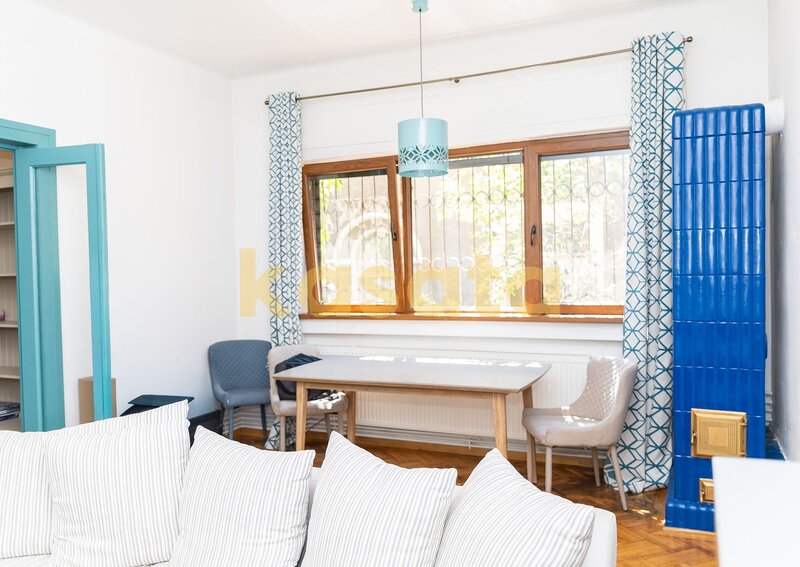 Popa Nan apart 2 camere 80mp  in vila lux renovat fara risc   boxa