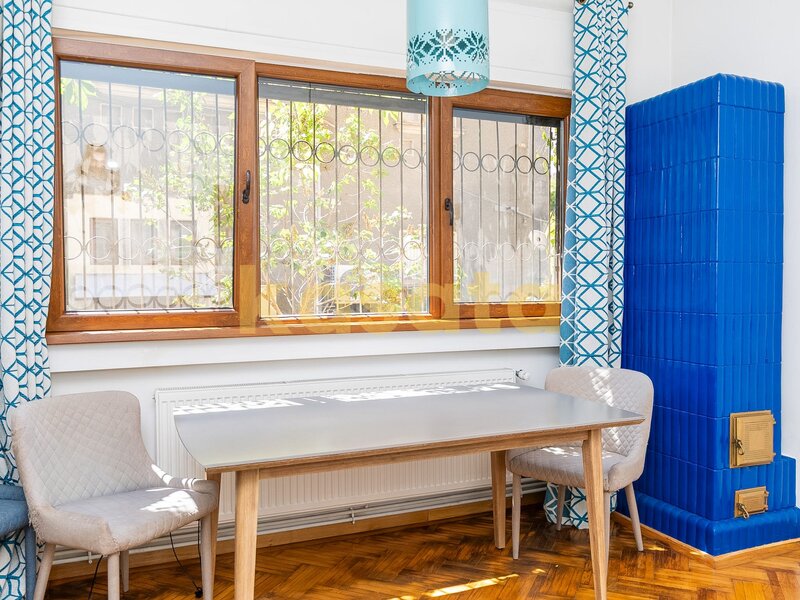 Popa Nan apart 2 camere 80mp  in vila lux renovat fara risc   boxa