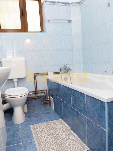 Popa Nan apart 2 camere 80mp  in vila lux renovat fara risc   boxa